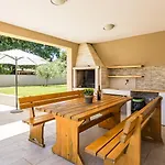 Villa Markulin,