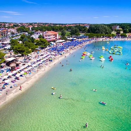 Markulin, Villa Sisan