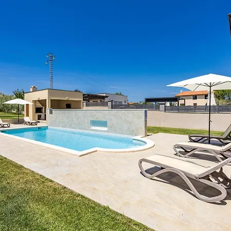 Markulin, Villa Šišan