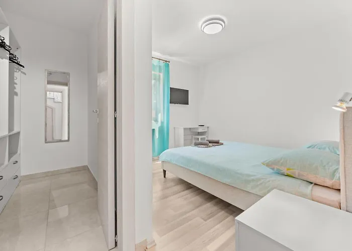 Villa Markulin, Šišan