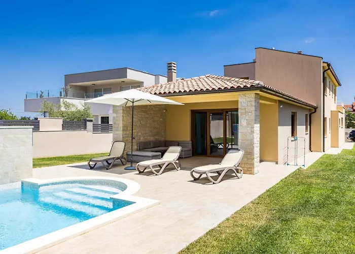 Markulin, Villa *