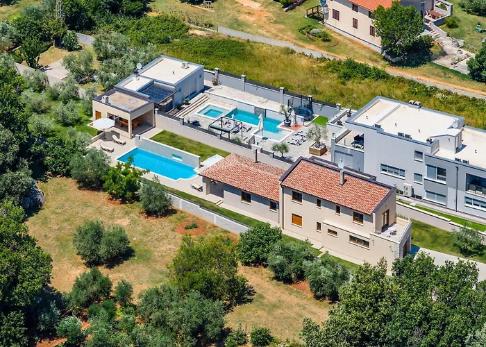 Markulin, Villa Šišan